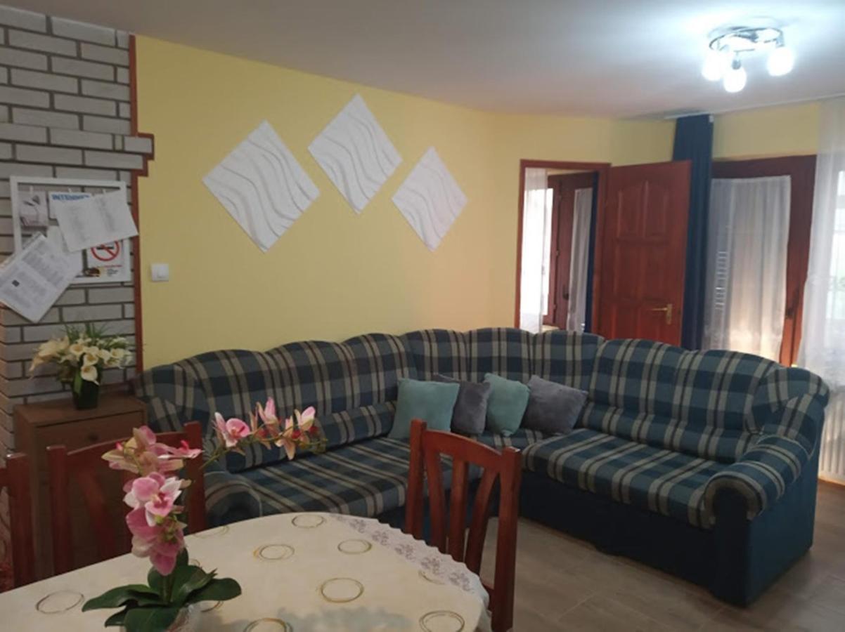 Bazsi Apartman Hajdúszoboszló Eksteriør billede
