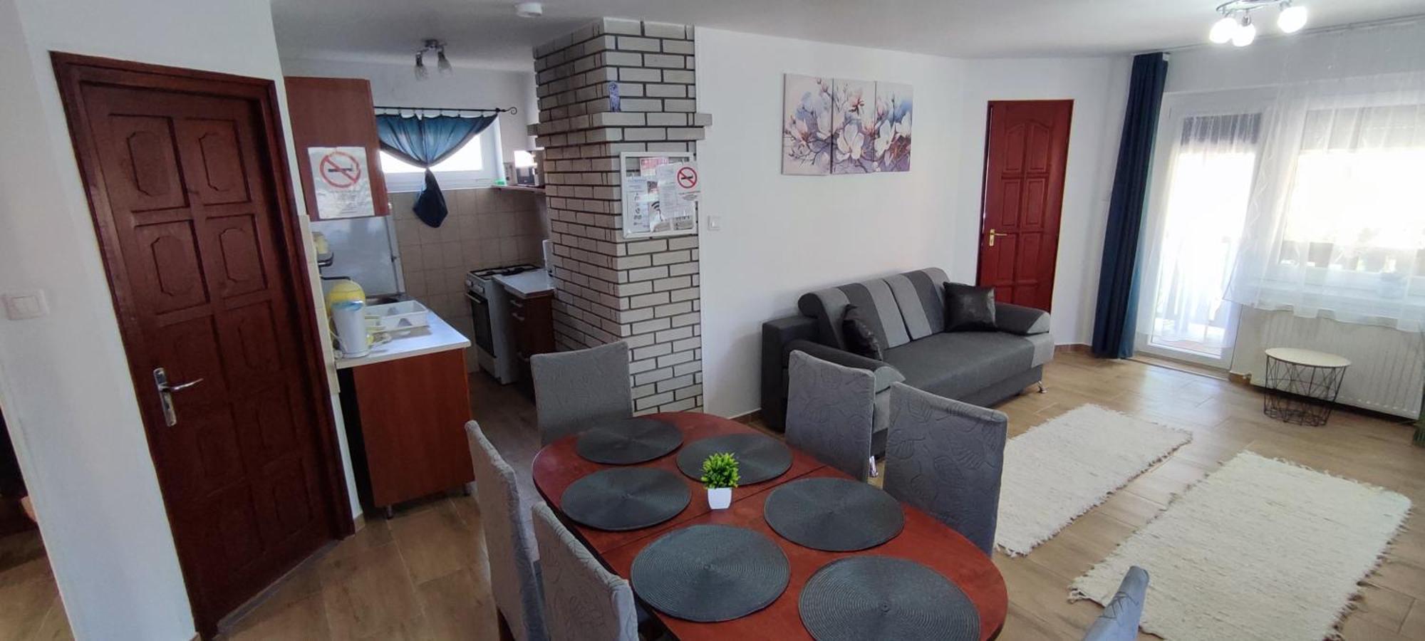 Bazsi Apartman Hajdúszoboszló Eksteriør billede
